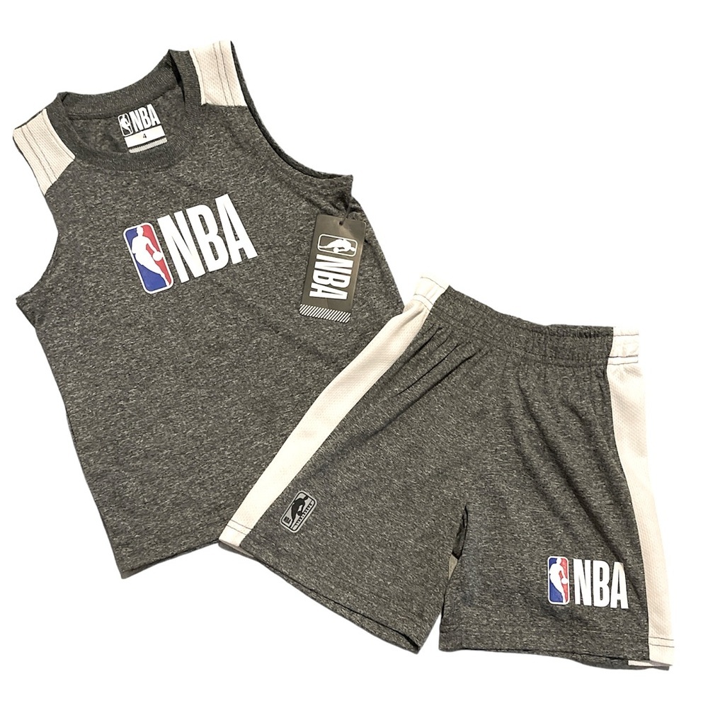 NWT 2 Piece Little Boys NBA Short Sleeve Outfit with Matching Shorts Size 4